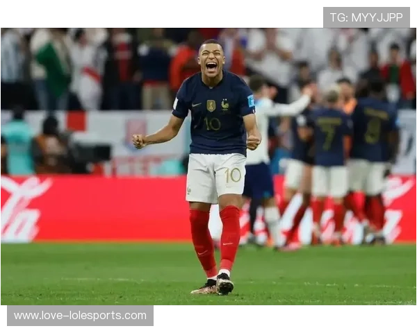 身高超过2米的足球巨星们盘点:高个子球员如何主宰赛场 身高超过2米的足球巨星们盘点:高个子球员如何主宰赛场